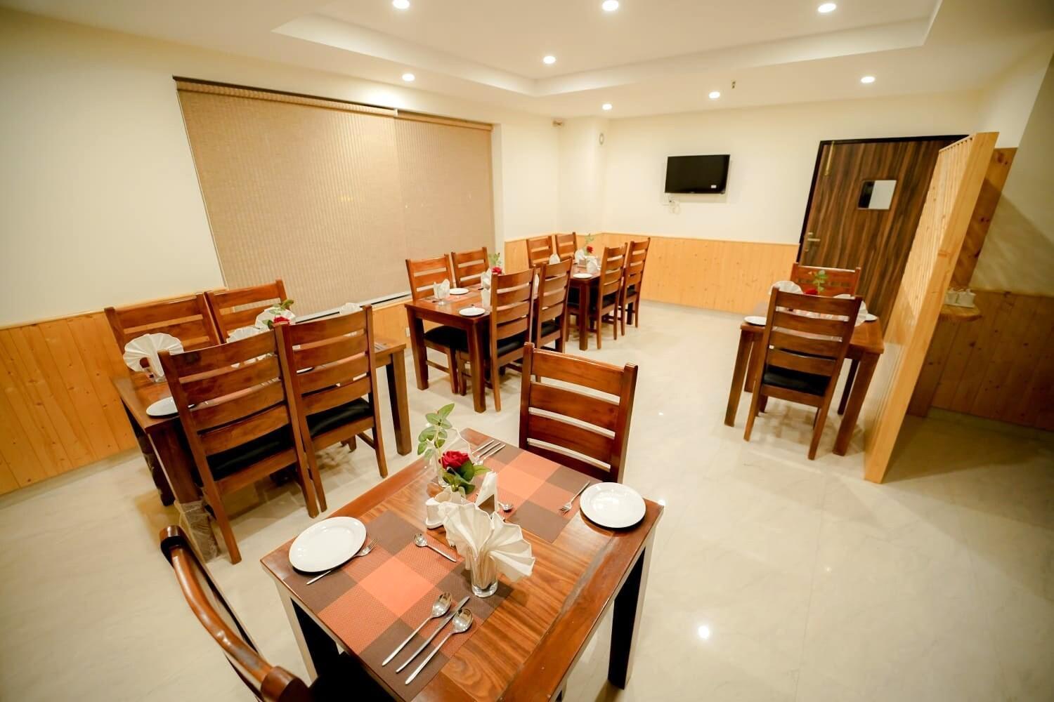 Hotel Simsa Heights Manali Esterno foto